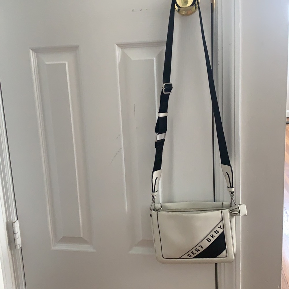 Dkny women bag
